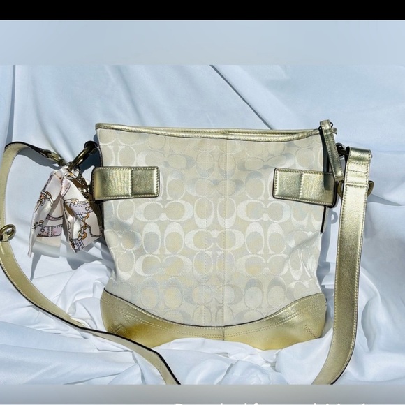 Coach Vintage Signature 3574 Gold Bag - EUC gold trim  with canvas - Picture 3 of 11
